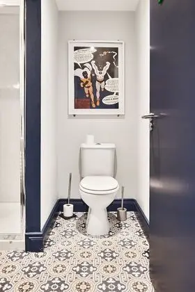 Tek Büyük Yataklı Oda, Ortak Banyo (Budget)