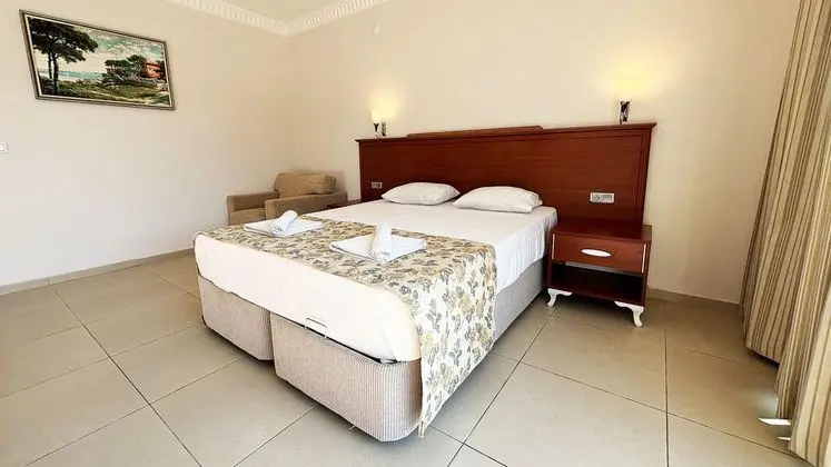 https://images.odamax.com/img/1920x1080/odamax/image/upload/Forum_Residence_Hotel_202602111727315_dbl_oda.jpg