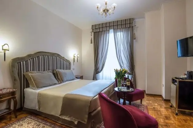 Superior Tek Büyük Yataklı Oda