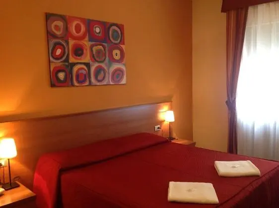 Tek Büyük Yataklı Oda, 1 Çift Kişilik Yatak, Sigara İçilebilir, Banyolu/Duşlu