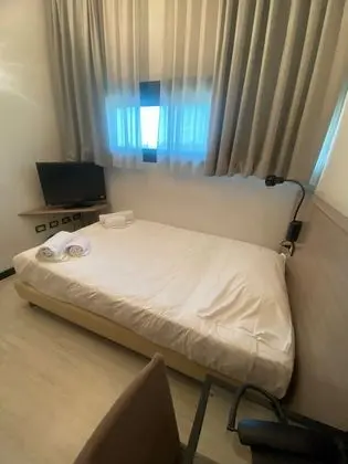 Economy Tek Büyük Yataklı Oda