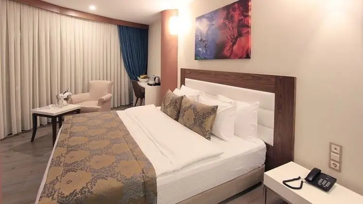 Standart Oda, Şehir Manzaralı