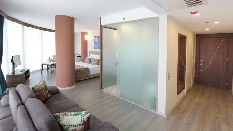 Suite, Şehir Manzaralı