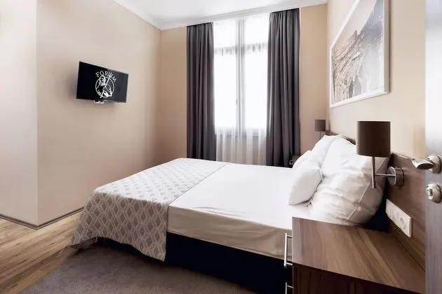 Standard Tek Büyük veya İki Ayrı Yataklı Oda, Şehir Manzaralı