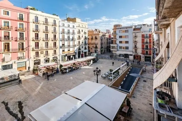 City Tek Büyük Yataklı Oda