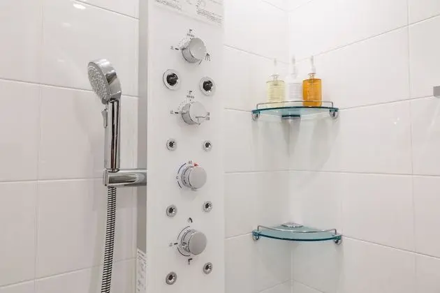 Comfort Tek Büyük Yataklı Oda (2 Guests)