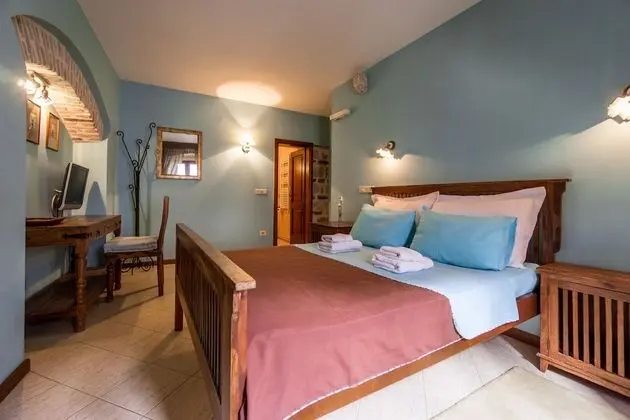 Comfort Tek Büyük Yataklı Oda