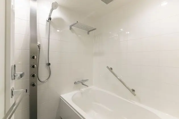Üç Kişilik Oda, Sigara İçilmez (Relax)