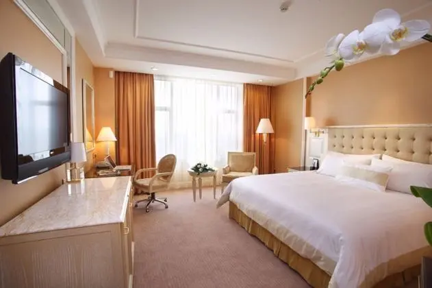 Deluxe Tek Büyük Yataklı Oda, Göl Manzaralı