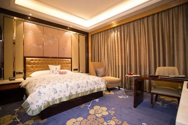 Deluxe Tek Büyük Yataklı Oda