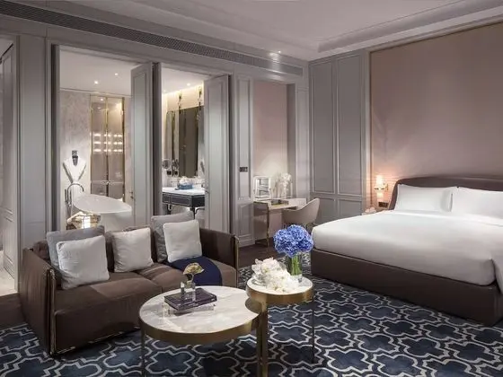 Club Süit, 1 En Büyük (King) Boy Yatak, Business Dinlenme Salonu Kullanımı (Prestige)