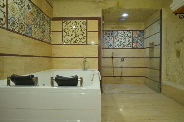 Queen Suite