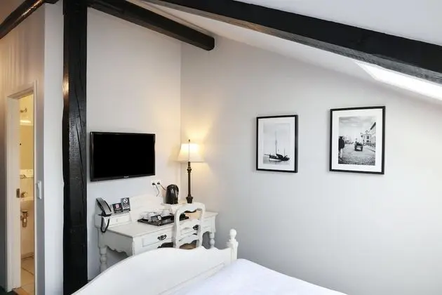 Standard Tek Büyük veya İki Ayrı Yataklı Oda