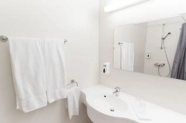 Standard Tek Büyük veya İki Ayrı Yataklı Oda