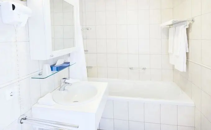 Standard Tek Büyük veya İki Ayrı Yataklı Oda