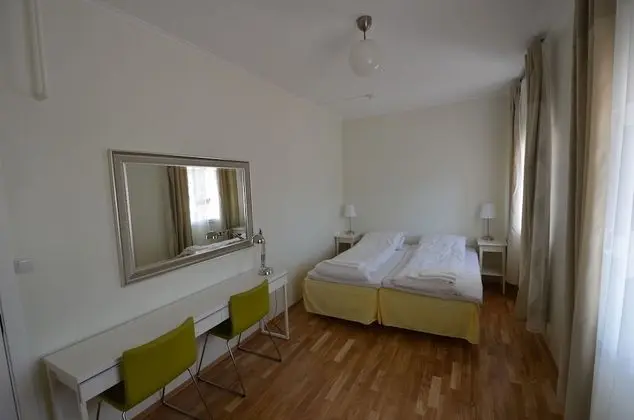 Tek Büyük veya İki Ayrı Yataklı Oda