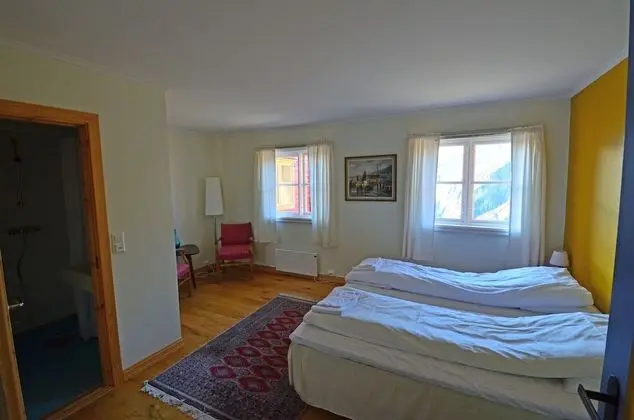 Tek Büyük veya İki Ayrı Yataklı Oda