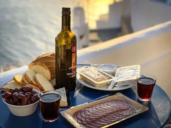 Traditional Süit
