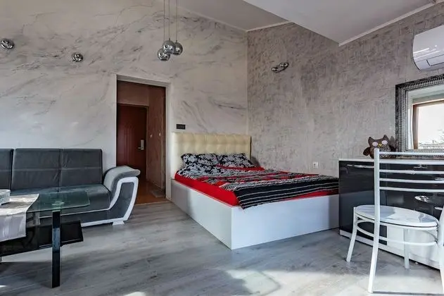Deluxe Studio Suite, City View
