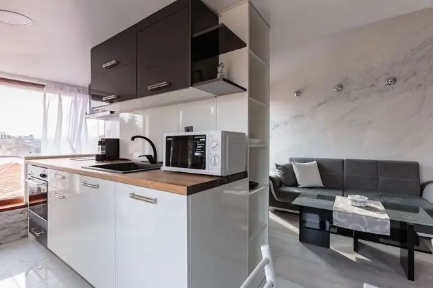 Deluxe Studio Suite, City View