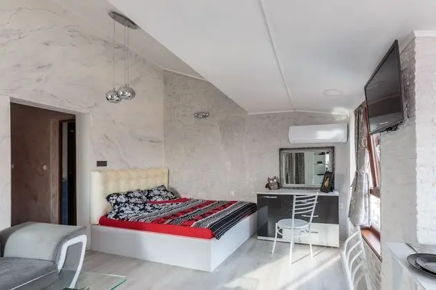 Deluxe Studio Suite, City View