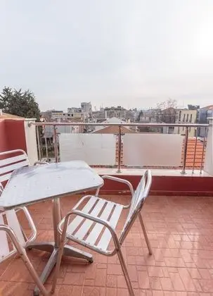 Deluxe Studio Suite, City View