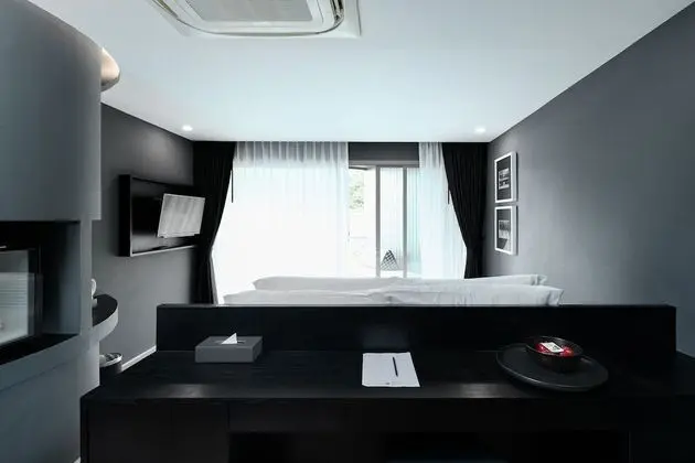 Ozone Hall with Balcony Twin Bed