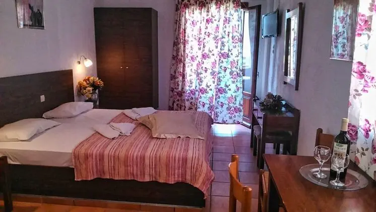 Tek Büyük Yataklı Oda
