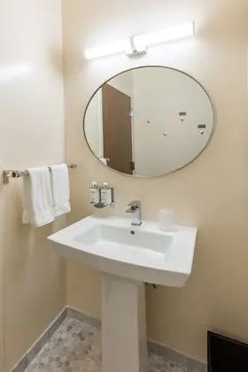 Dört Kişilik Oda, Özel Banyo