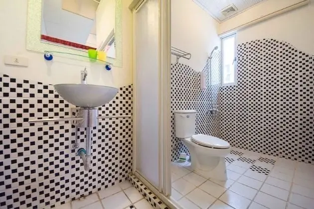 Standard Tek Büyük Yataklı Oda (203)