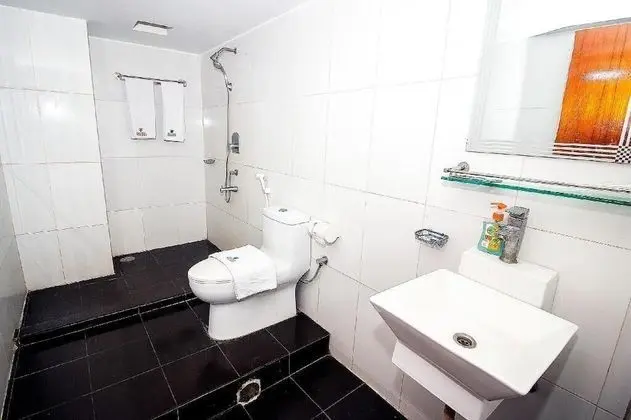 Standard Queen Room