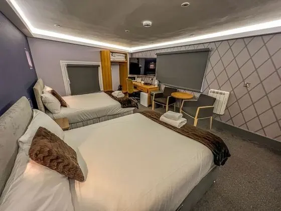 Executive Dört Kişilik Oda, Özel Banyo