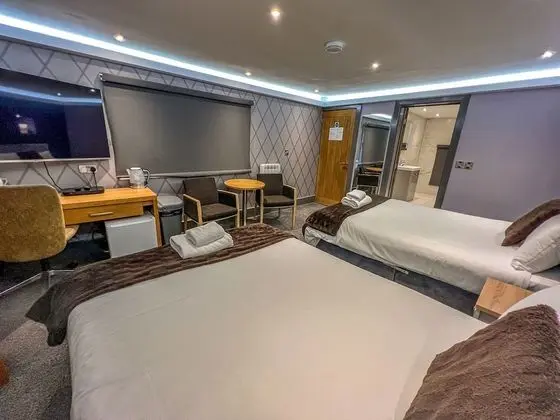 Executive Dört Kişilik Oda, Özel Banyo