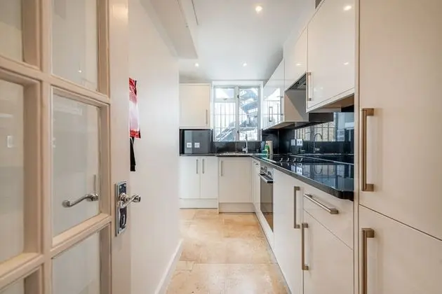 Superior Two-Bedroom Apartment (1 Bathroom)