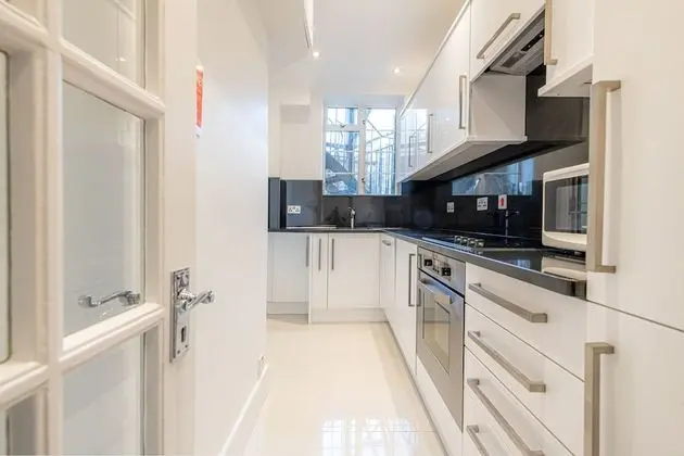 Superior Two-Bedroom Apartment (1 Bathroom)