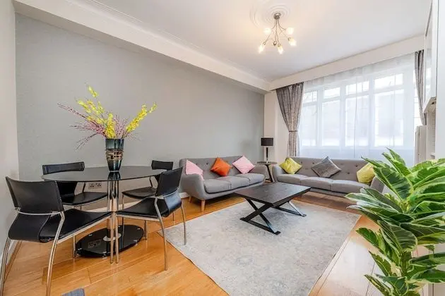 Superior Two-Bedroom Apartment (1 Bathroom)