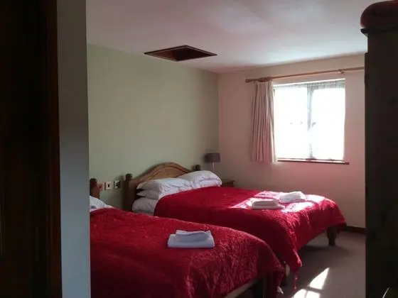 İki Ayrı Yataklı Oda, Banyolu/Duşlu