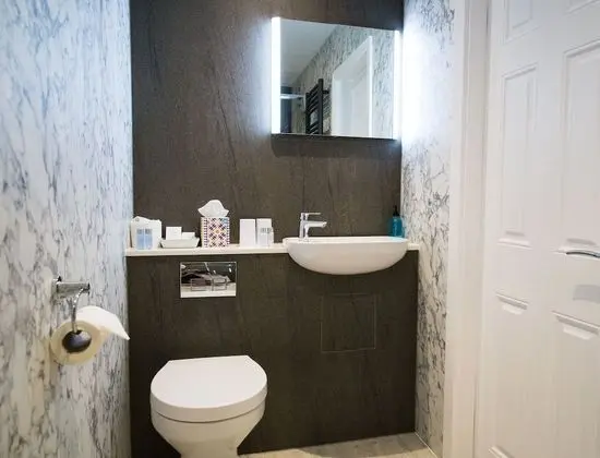 Deluxe Tek Büyük veya İki Ayrı Yataklı Oda, Banyolu/Duşlu, Bahçe Manzaralı