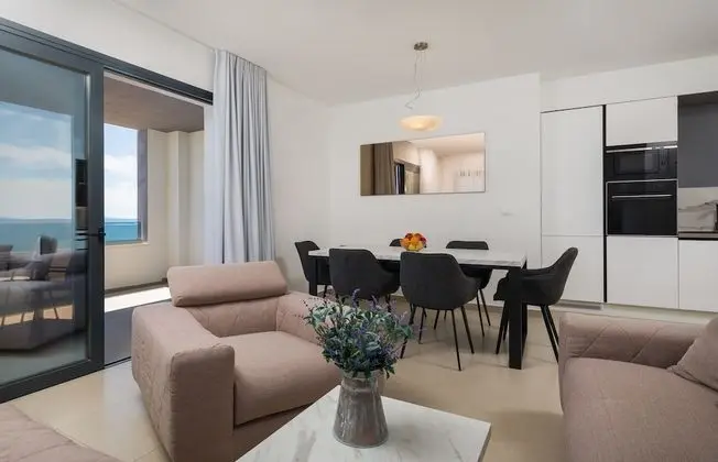 Apart Daire, 2 Yatak Odası, Deniz Manzaralı, Denize Sıfır (App 2)