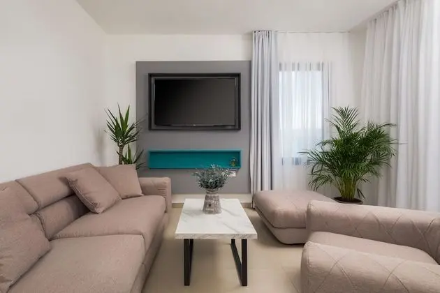 Apart Daire, 2 Yatak Odası, Deniz Manzaralı, Denize Sıfır (App 2)