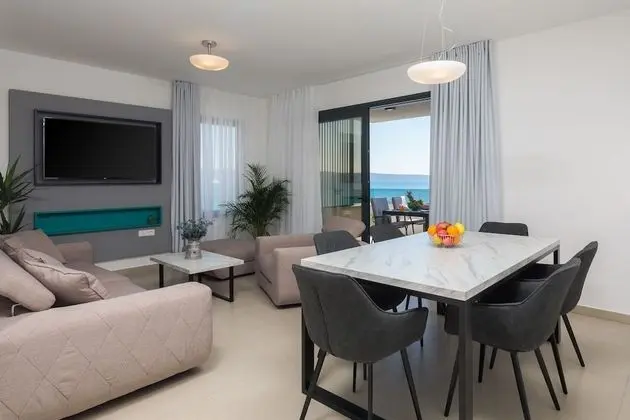 Apart Daire, 2 Yatak Odası, Deniz Manzaralı, Denize Sıfır (App 2)