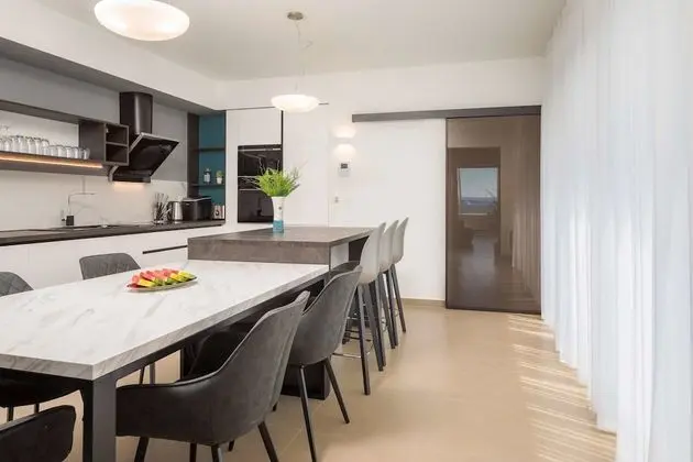 Luxury Apart Daire, 2 Yatak Odası, Deniz Manzaralı, Denize Sıfır (App 3)