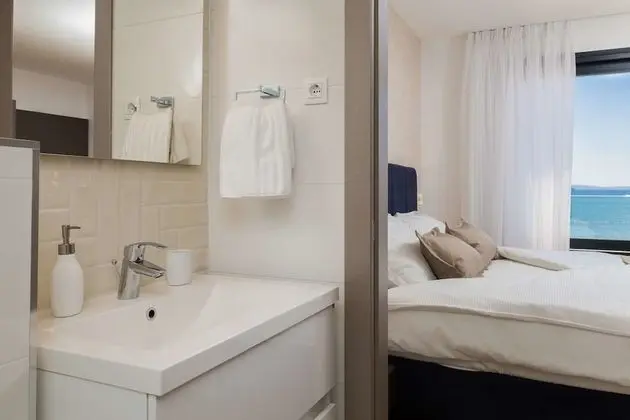 Luxury Apart Daire, 2 Yatak Odası, Deniz Manzaralı, Denize Sıfır (App 3)