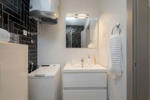 Luxury Apart Daire, 2 Yatak Odası, Deniz Manzaralı, Denize Sıfır (App 3)