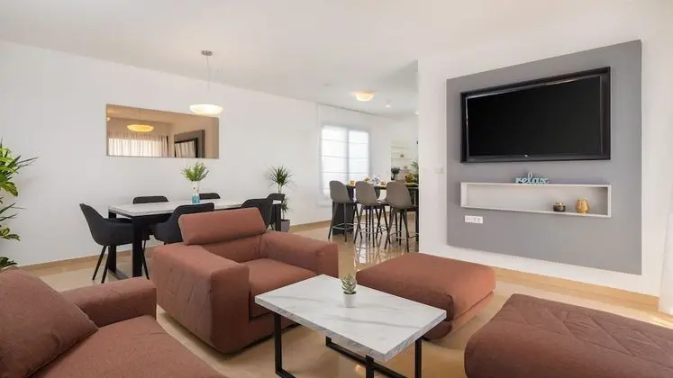 Luxury Apart Daire, 3 Yatak Odası, Deniz Manzaralı, Denize Sıfır (App 4)