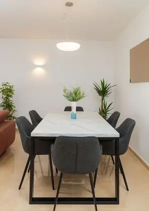 Luxury Apart Daire, 3 Yatak Odası, Deniz Manzaralı, Denize Sıfır (App 4)