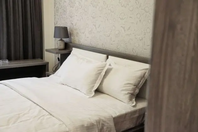 Basic Tek Büyük Yataklı Oda