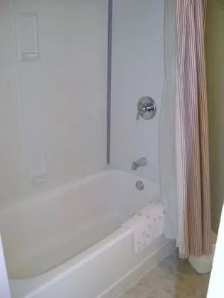 Oda (Elk creek room)