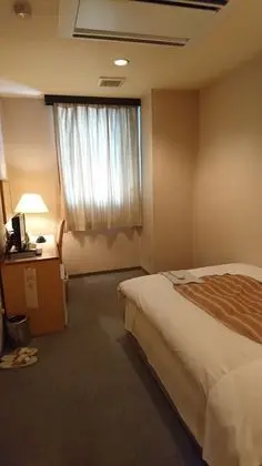 Tek Kişilik Oda, Sigara İçilebilir