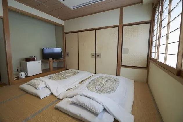 Traditional Oda (Japanese, Non Smoking or Smoking)